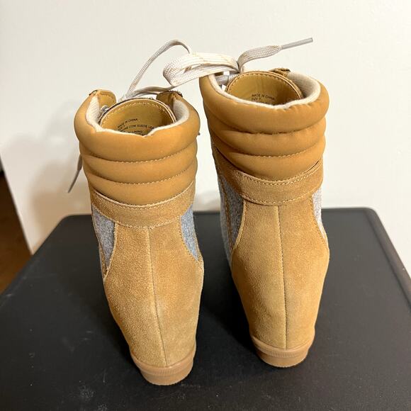 NWT Wedge Boots - Picture 5 of 7